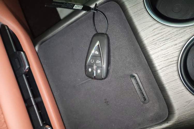 Used Changan CS75 PLUS 2025 4th Generation 1.5T New Blue Whale Smart Flagship Version