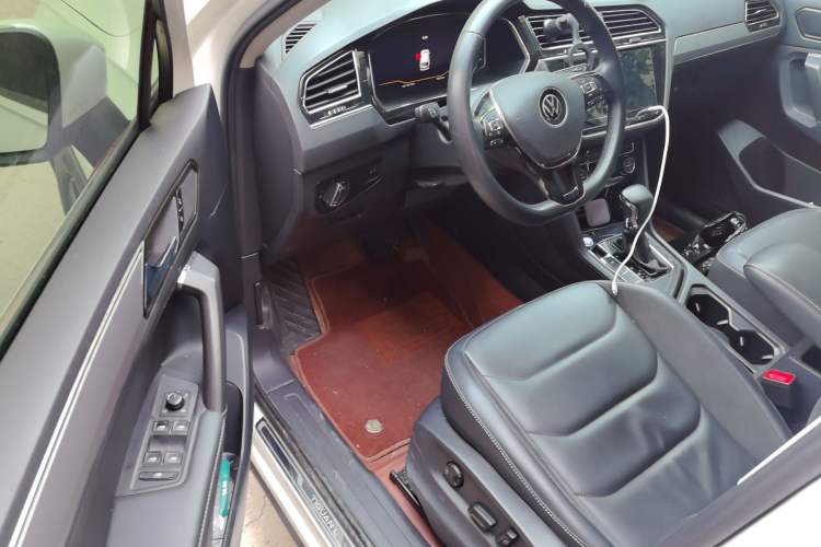 Used Volkswagen Tiguan L 2021 330TSI Automatic Two-Wheel Drive Smart Edition