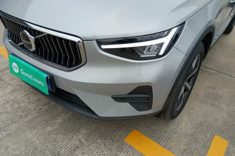 Used Volvo XC40 2024 B4 4x4 Smart Luxury Edition