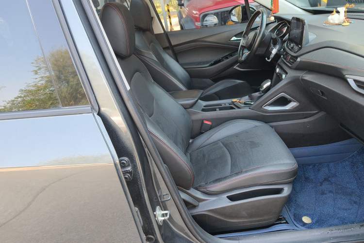 Used Chevrolet Orlando 2019 Redline 530T Automatic Enjoyment Version (5+2 Seating) China VI
