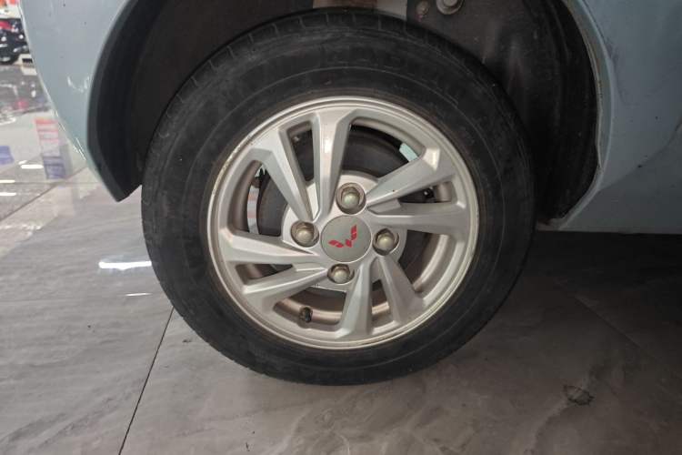 Used Wuling Hongguang MINIEV 2020 Freedom Version Lithium Iron Phosphate Right Rear Wheel Hub