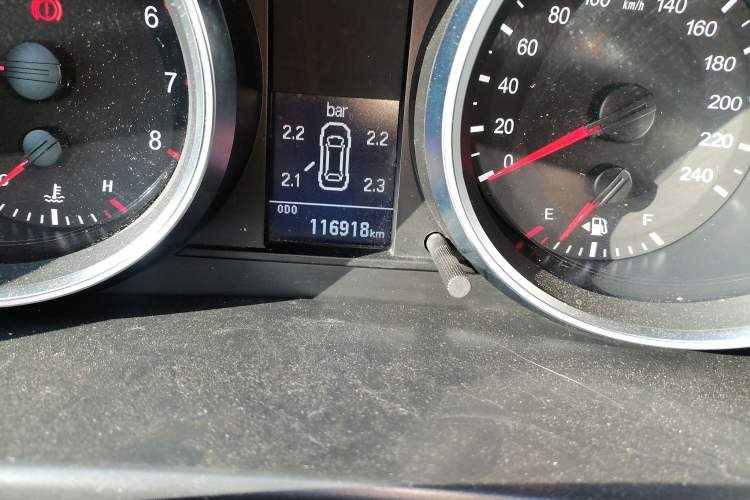 Used Haval H6 2015 Revised Version Sport Edition 1.5T Manual Transmission Two-Wheel Drive Elite Grade
