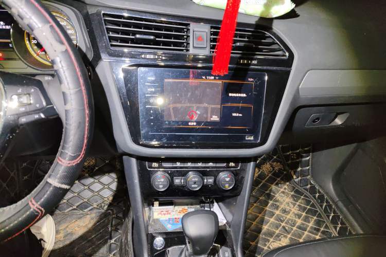 Used Volkswagen Tiguan L 2021 330TSI Automatic Two-Wheel Drive Smart Edition