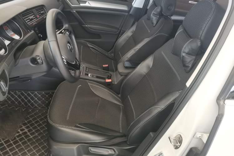 Used Volkswagen Golf 2019 1.6L Automatic Comfort Model China V Standard
