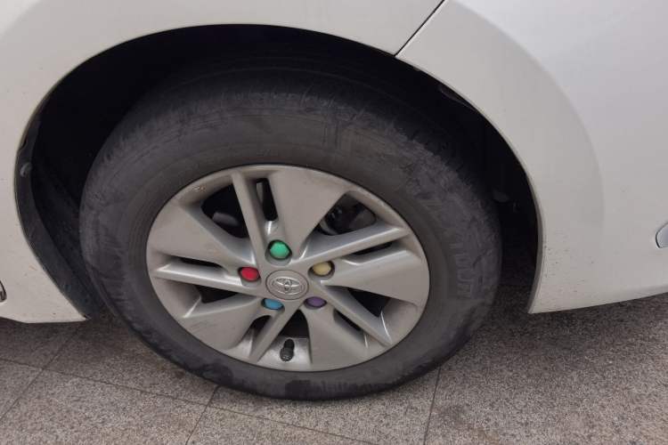 Used Toyota Corolla 2016 Dual-Engine 1.8L E-CVT Pioneer Edition
