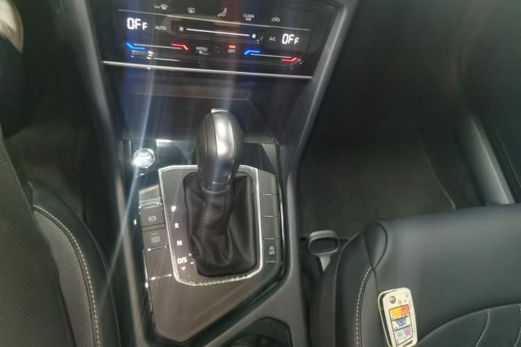 Used Volkswagen Tharu 2024 300TSI Two-Wheel-Drive Moonlight Edition
