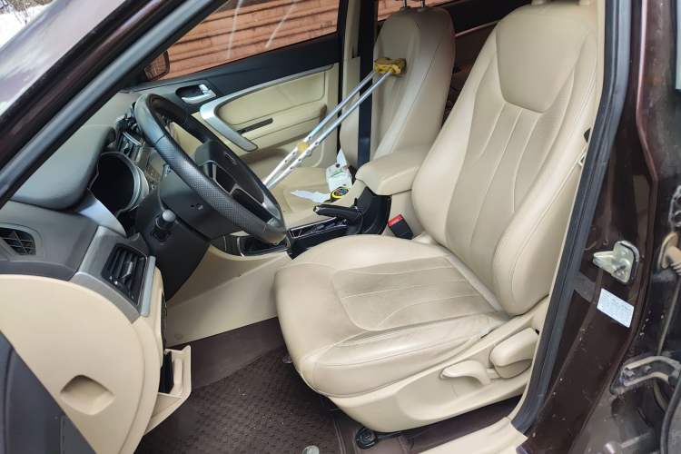 Used Geely Auto Emgrand 2017 Sedan Million Edition 1.5L Manual Luxury Model
