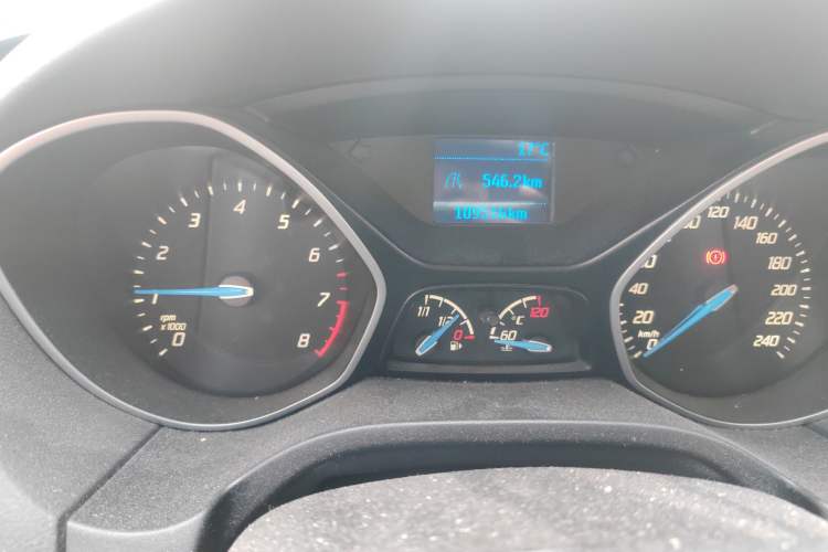 Used Ford Focus 2012 Hatchback 1.6L Manual Comfort Model
