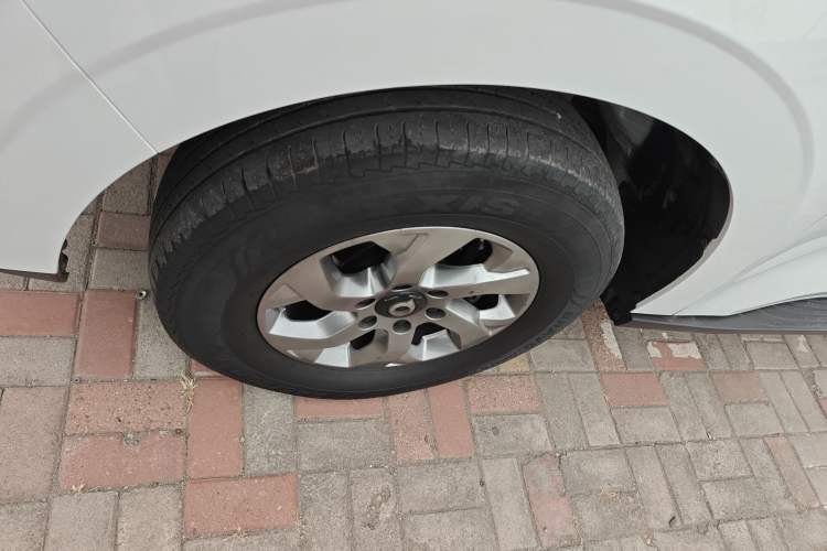 Used Great Wall Poer 2023 2.0T Commercial Version Automatic Diesel 4x4 Navigation Type Long Bed GW4D20M