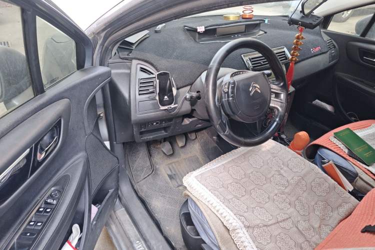 Used Citroen C-Quatre 2013 1.6L Manual Prestige CNG Model Driver Seat