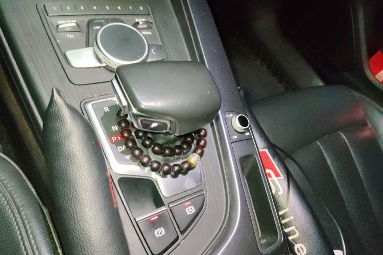 Used Audi A4L 2018 30th Anniversary Edition 40 TFSI Fashion Model