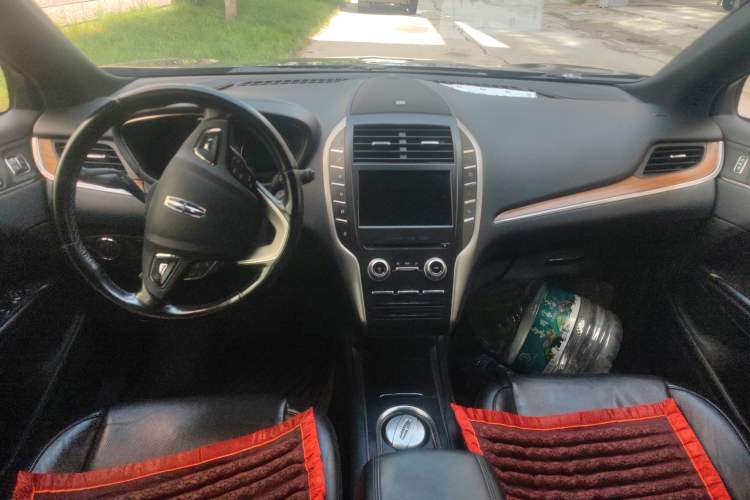 Used Lincoln MKC 2018 2.0T Four-Wheel Drive Zunya Edition
