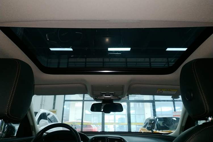 Used Jaguar XEL 2019 2.0T 200 PS Deluxe Edition