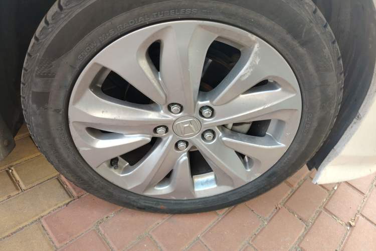 Used Honda Jade 2017 1.8L automatic Comfort version 5 seats
