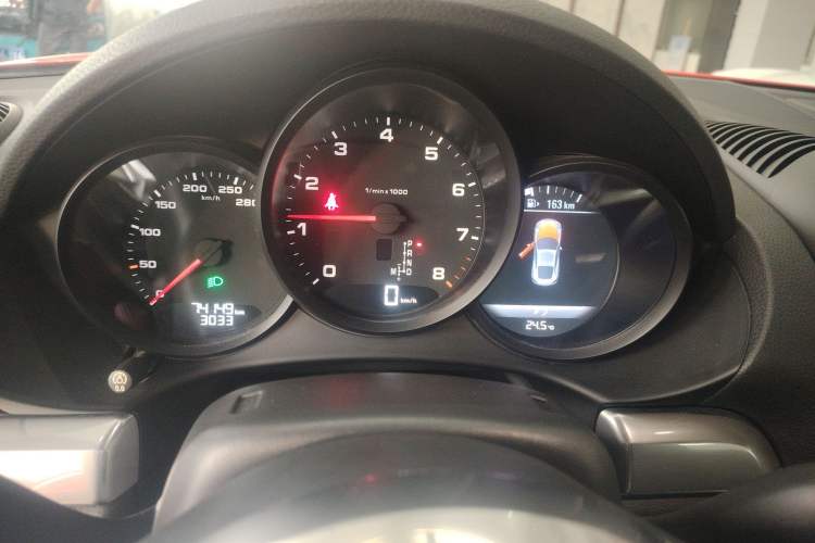 Used Porsche 718 2016 Cayman 2.0T
