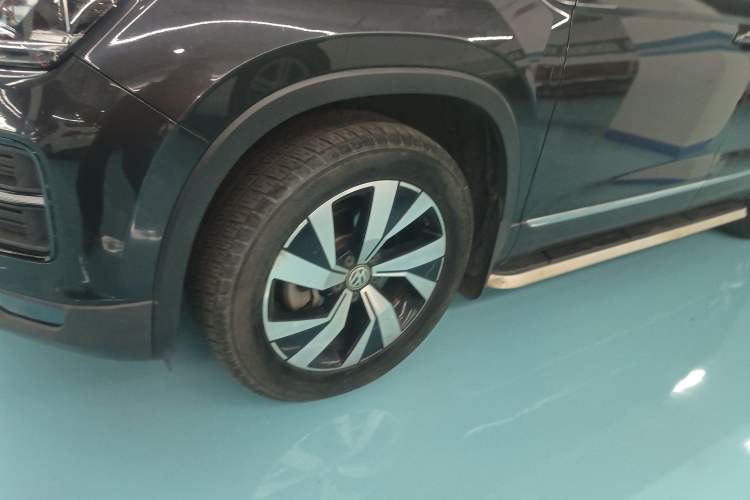 Used Volkswagen Tayron 2019 330TSI Two-Wheel-Drive Luxury Version China V Emission Standard