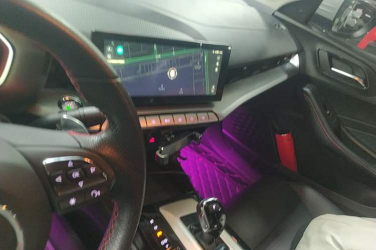 Used MG 5 2021 Revised 300TGI DCT Qingshè Luxurious Enjoyment Edition
