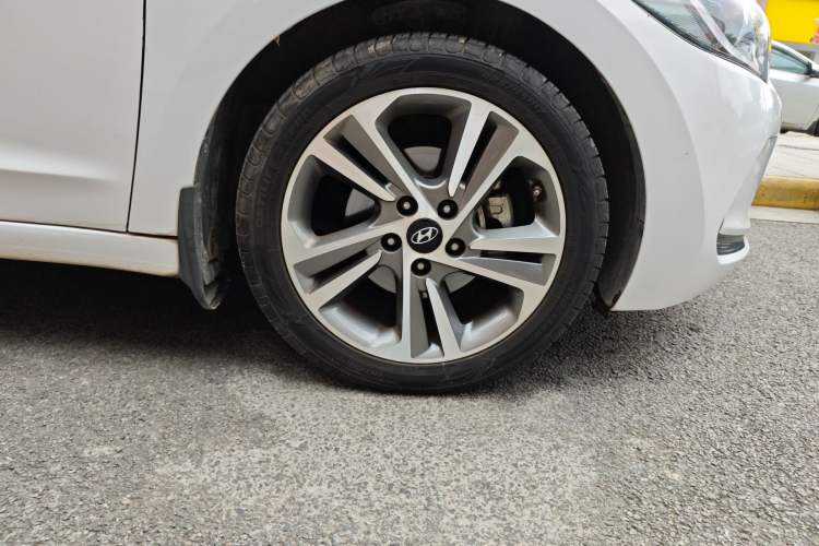 Used Hyundai Elantra (6th Generation / Lingdong) 2016 1.6L Automatic ZhiXuan – Elite Version