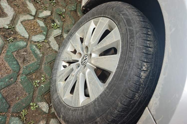 Used Volkswagen Lavida 2013 Restyled Classic 1.6L Automatic Comfort Edition