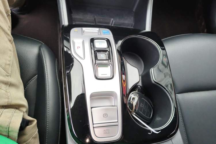 Used Hyundai Tucson 2022 Tucson L 2.0L Hybrid · Flagship Edition
