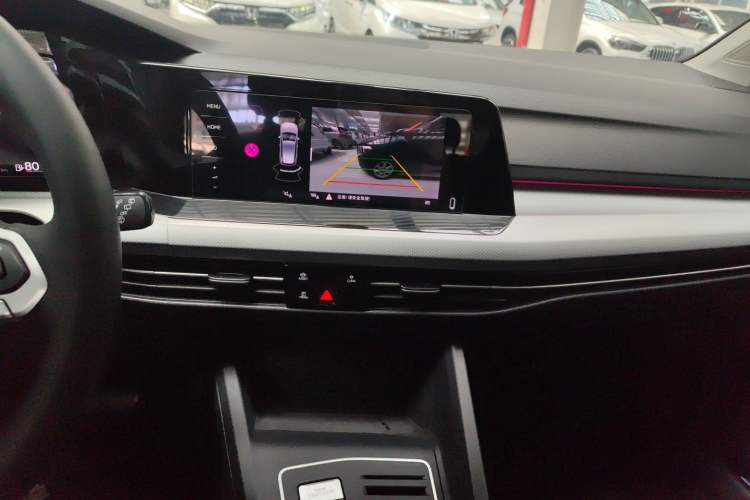 Used Volkswagen Golf 2023 Facelift 280TSI DSG Pro Audio And AC Panel