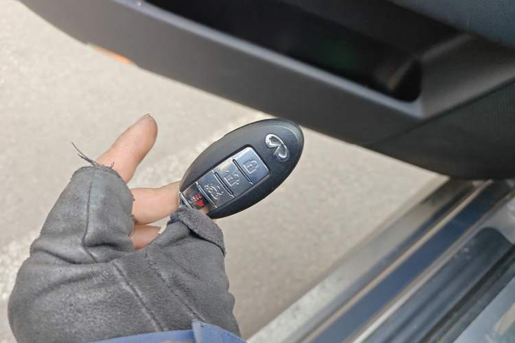 Used Infiniti FX 2011 FX35 Standard Edition Vehicle Key