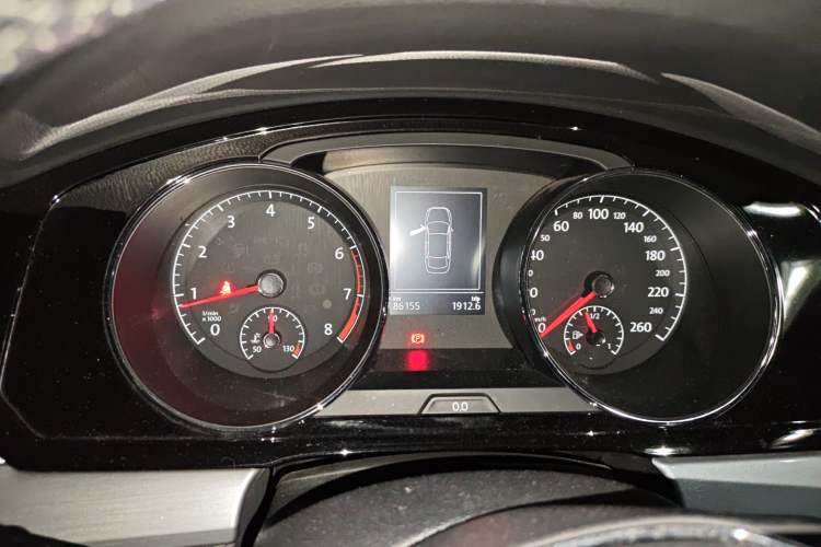 Used Volkswagen Lamando 2015 280TSI DSG Comfort Edition Instrument Cluster