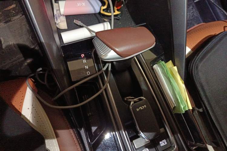 Used Kia Sportage R 2021 Ace 2.0L Splendid Edition Gear Lever