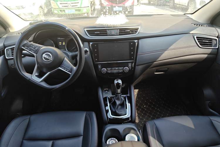 Used Nissan Qashqai 2023 Classic 2.0L CVT XV Comfort Edition
