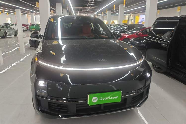 Used Li Auto L8 2025 Max Smart Refresh Edition
