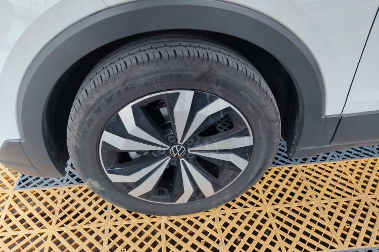 Used Volkswagen Tharu 2025 New Sharp 1.5L Sharp Edition Left Front Wheel Hub