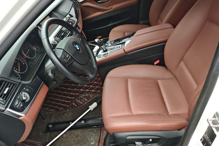 Used BMW 5 Series 2015 520i Elegant Edition