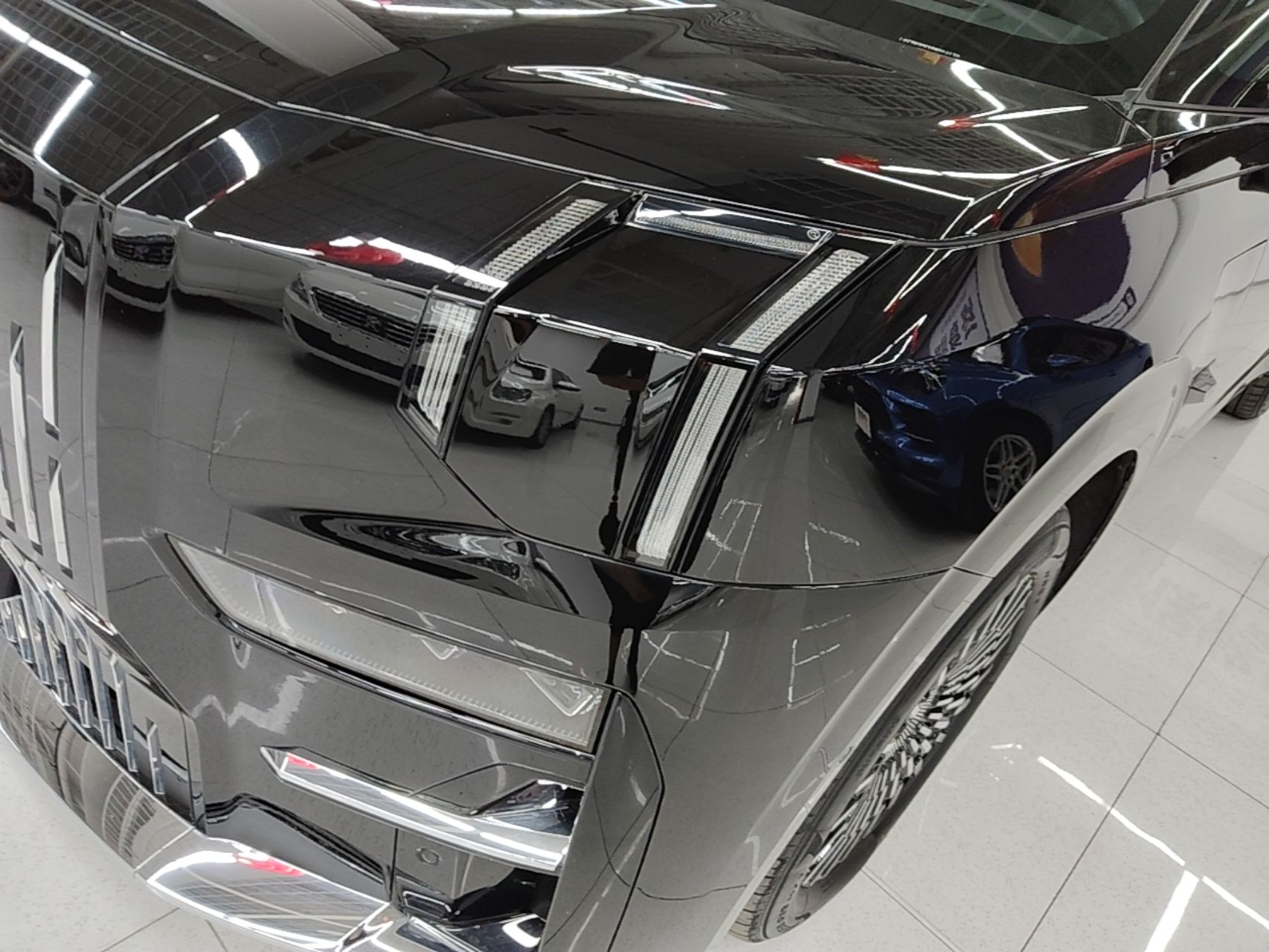 Zeekr 009 2024 Six-Seat Executive Version 4WD 108 kWh — снимка 8