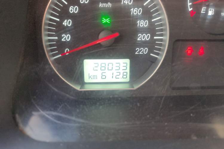 Used Foton Scenic G5 2022 2.0L Gasoline Commercial Version Open-Window 10-Seater 1TZS Odometer Close Up