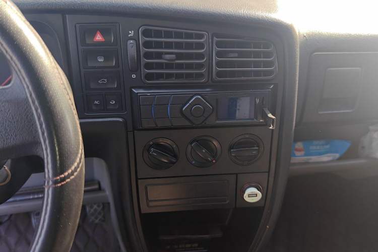 Used Volkswagen Jetta 2010 1.6L Partner
