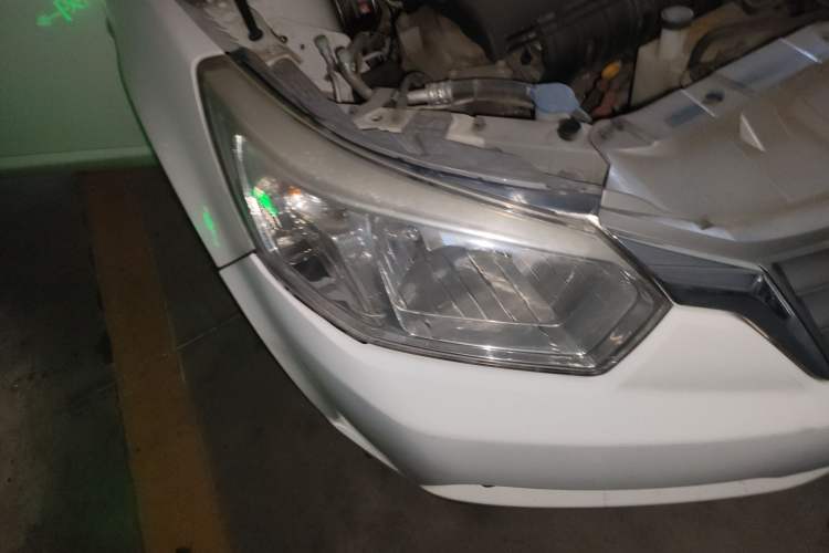 Used Venucia R50 2013 1.6L Automatic Fashion Edition