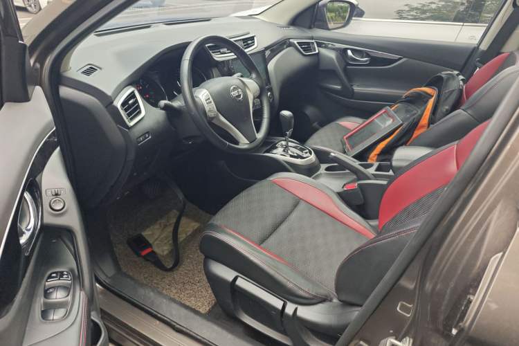 Used Nissan Qashqai 2017 2.0L CVT Luxury Edition China V Standard Left Front Seat