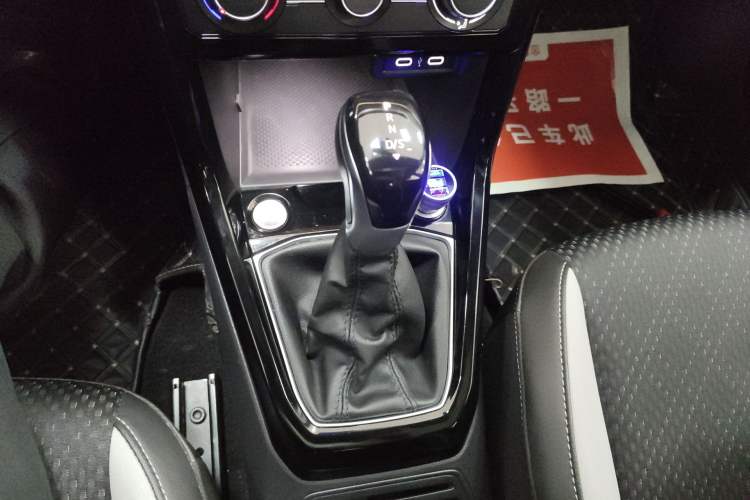 Used Volkswagen Tacqua 2021 1.5L Automatic Yue Zhi Lian Edition Gear Lever