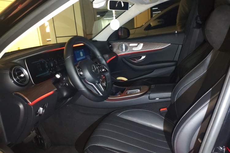 Used Mercedes-Benz E-Class 2020 Restyled E 300 L Exclusive Edition Left Front Seat