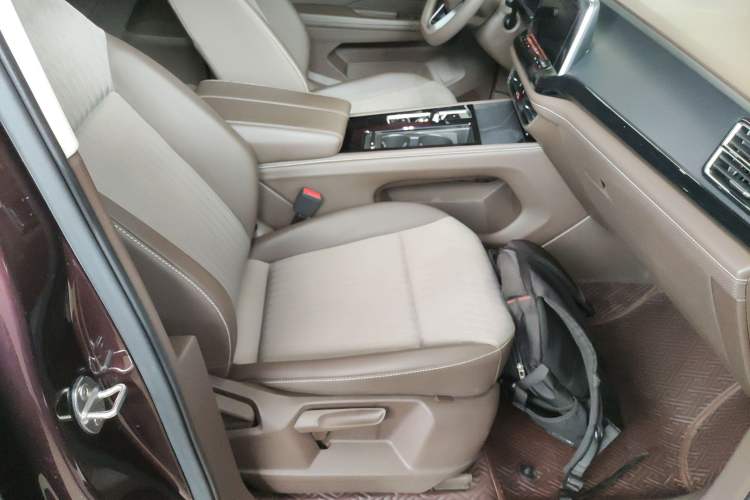 Used Volkswagen Viloran 2022 330TSI Business Edition
