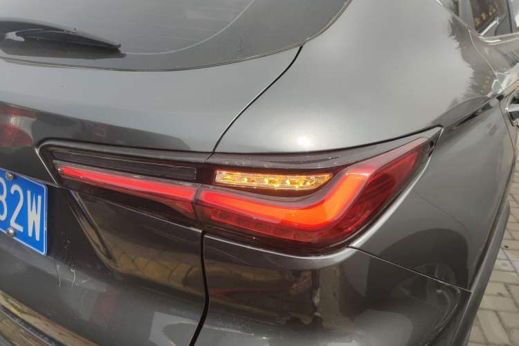 Used CHANGAN OSHAN X5 2021 1.6L CVT Luxury Model Right Rear Taillight