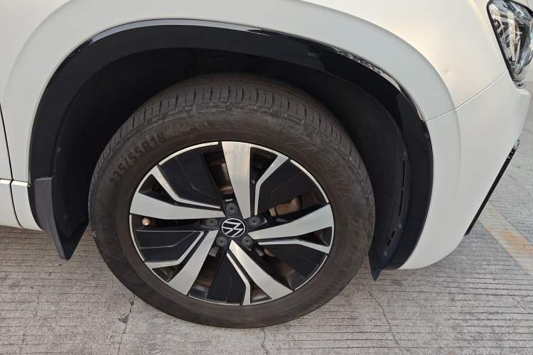 Used Volkswagen Tayron GTE Plug-in Hybrid 2020 1.4T Luxury Model Right Front Wheel Hub