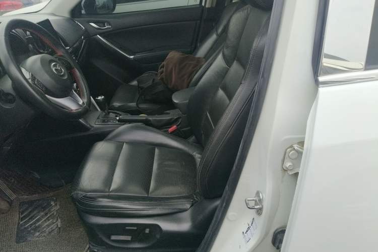 Used Mazda CX-5 2013 2.5L Automatic 4x4 Luxury Version Left Front Seat