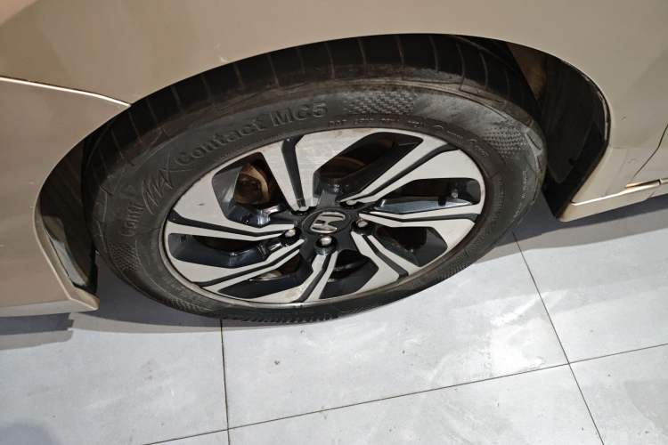 Used Honda Crider 2016 1.8L CVT Luxury Edition
