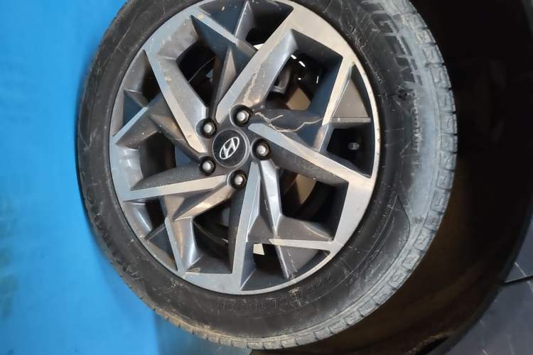 Used Hyundai Tucson 2019 280TGDi Dual-Clutch Two-Wheel Drive Fashion Edition China VI Standard Right Rear Wheel Hub