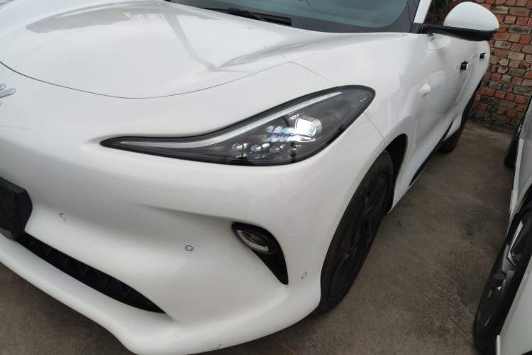 Used IM LS6 2025 Long-Range Lingxi Intelligent Driving Edition Left Front Headlight