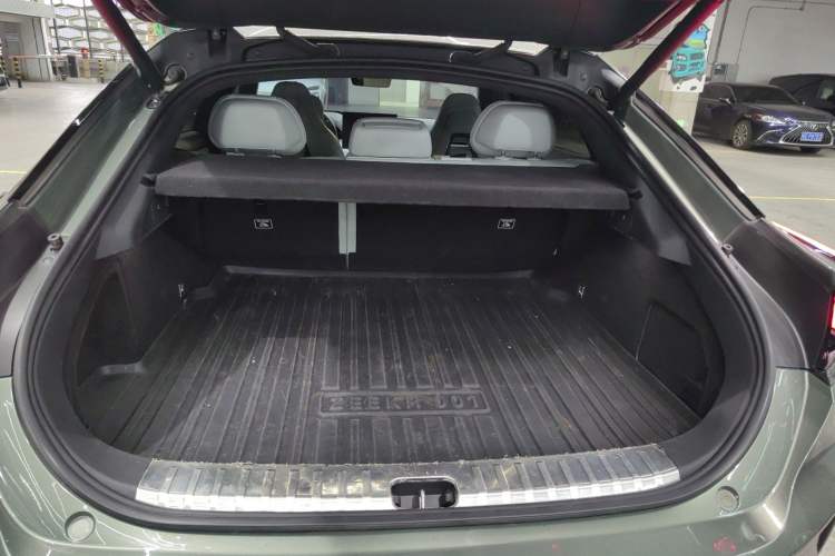 Used Zeekr 001 2024 WE Edition 95 kWh All-Wheel Drive Trunk