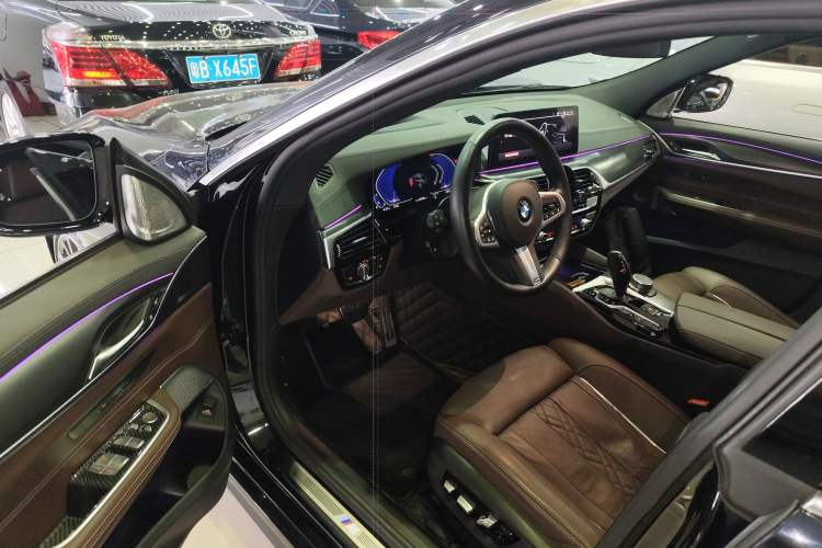 Used BMW 6 Series GT 2021 630i M Sport Grand Touring Edition Driver Seat