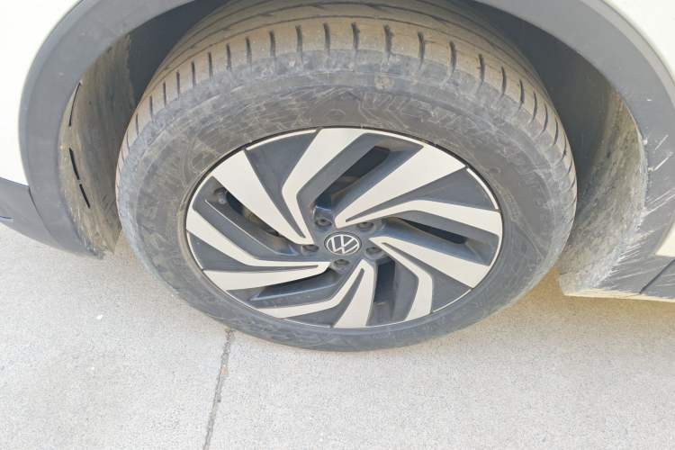 Used Volkswagen Tiguan L 2023 330TSI Automatic Two-Wheel Drive Smart Edition Exterior 4