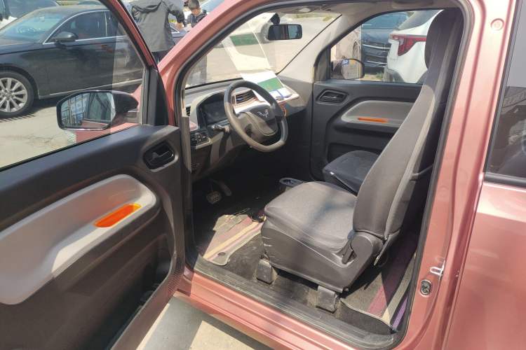 Used Wuling Hongguang MINIEV 2020 Lite Version Lithium Iron Phosphate
